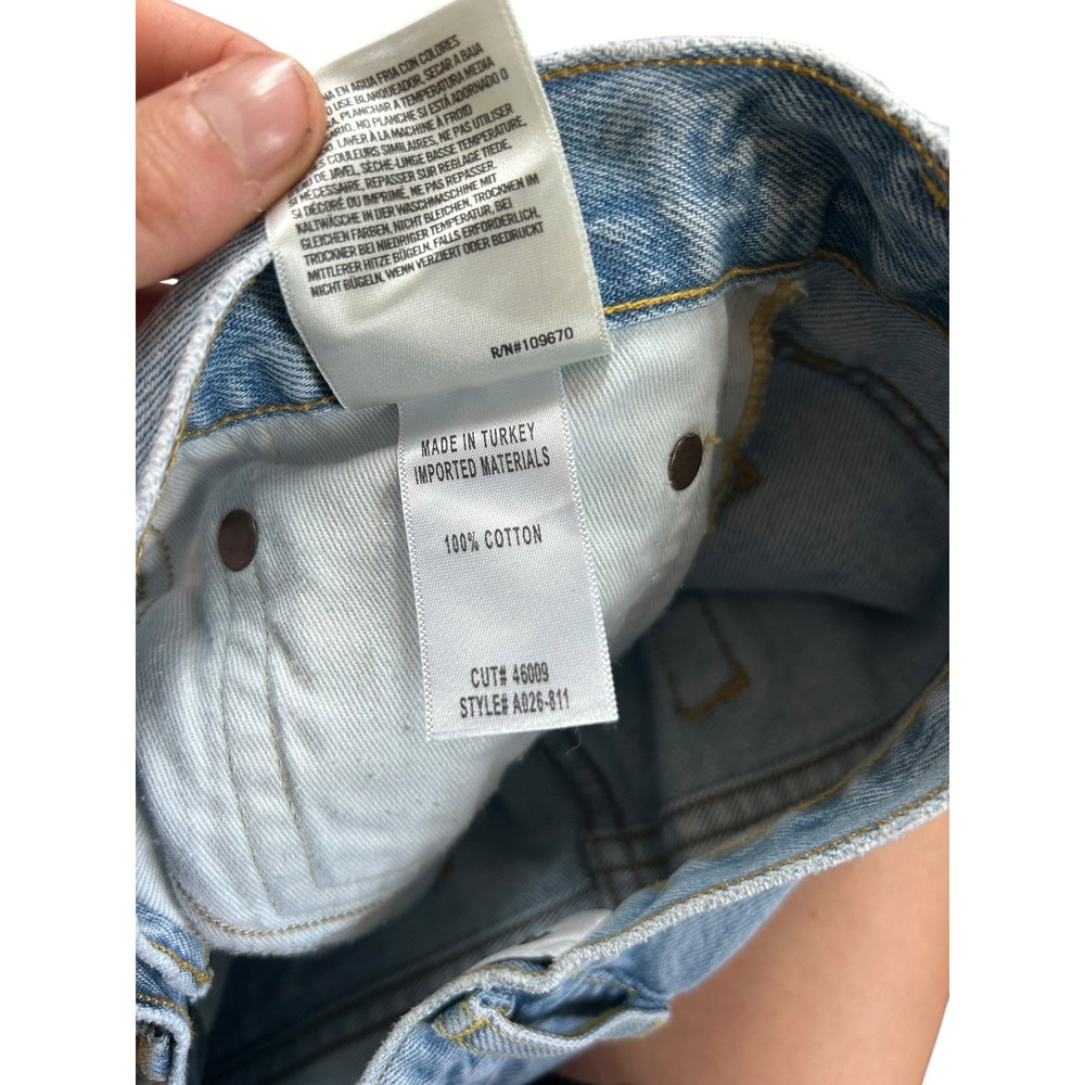 Agolde Parker Vintage Cut Off Short Light Wash Distressed Denim A026-811 Size 24 - Picture 7 of 8